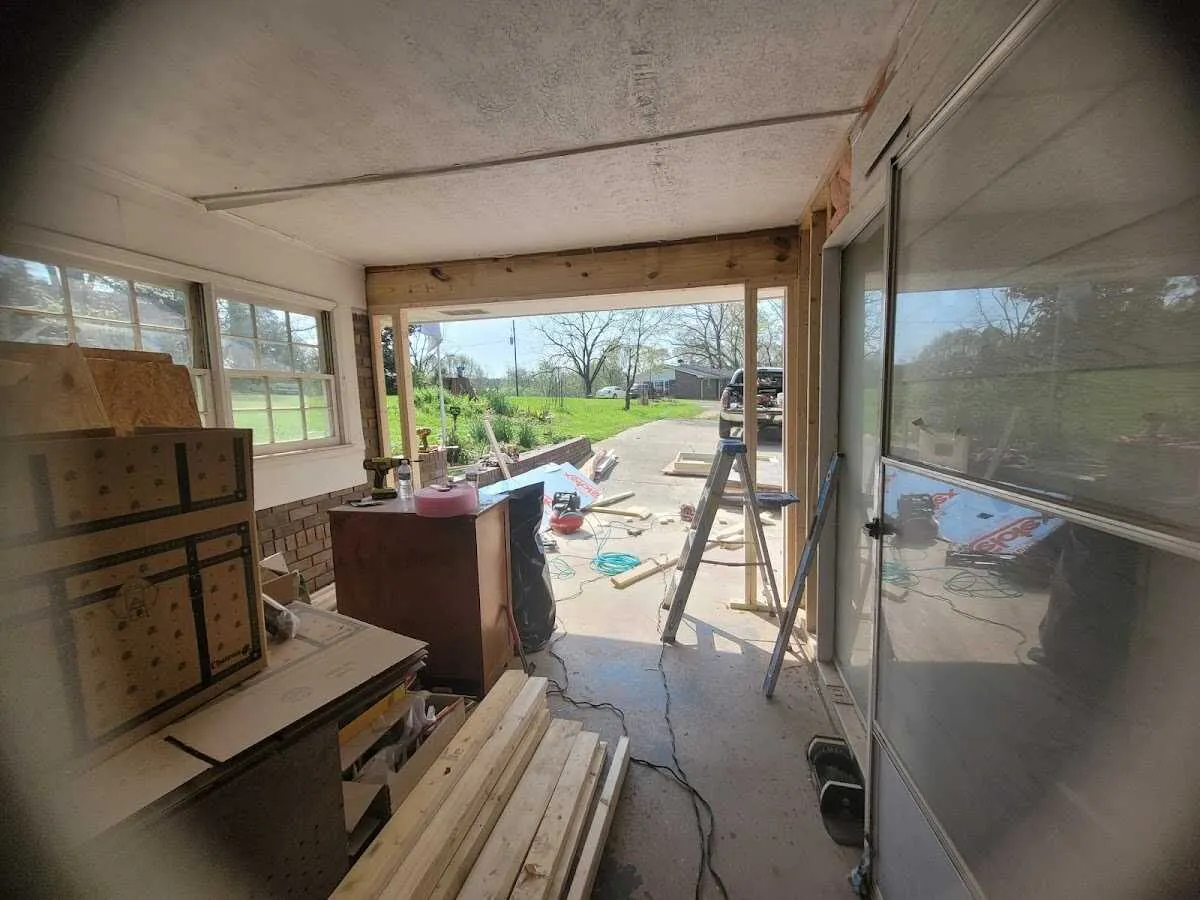 Air movers and dehumidifier for Water Mitigation Services in Hillcrest Heights